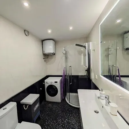 Seaside Bliss In Lägenhet