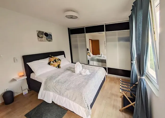 Seaside Bliss In * Split